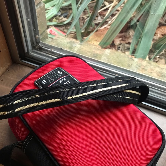 -SOLD- Vintage Tommy Hilfiger Bag - Picture 5 of 6